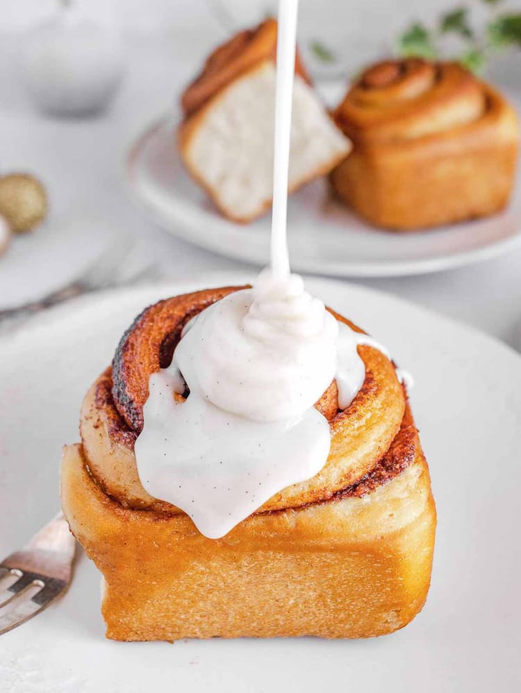 Vegan Cinnamon Rolls