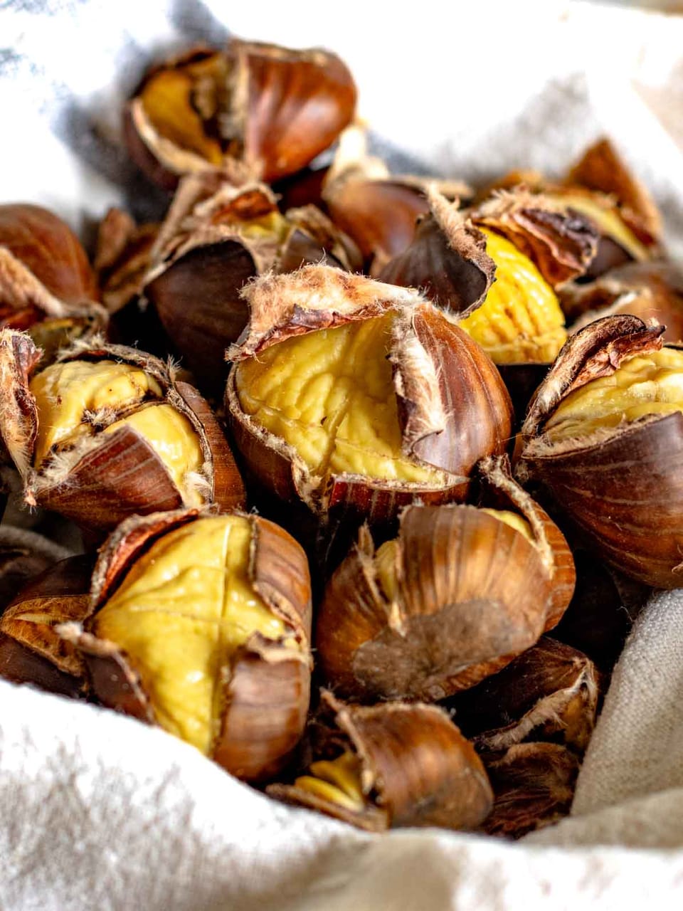 Roasted Chestnuts (peel-easy)